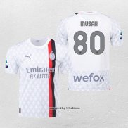 AC Milan Spieler Musah Auswartstrikot 2023-2024